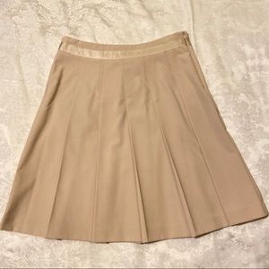 Pleated skirt
